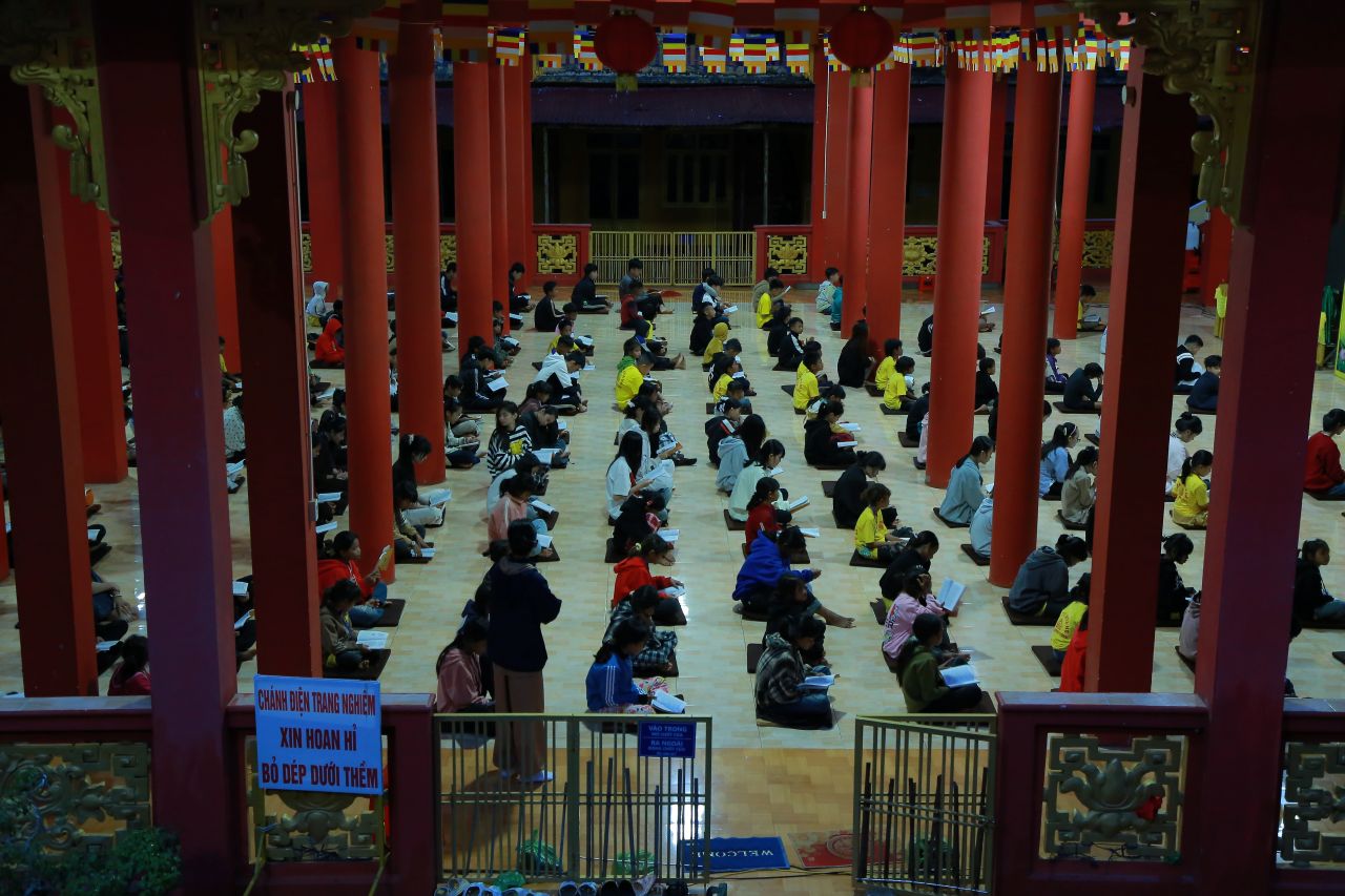 Tung kinh sang 1